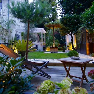 Du Square, Luxury Bed & Breakfast Paris
